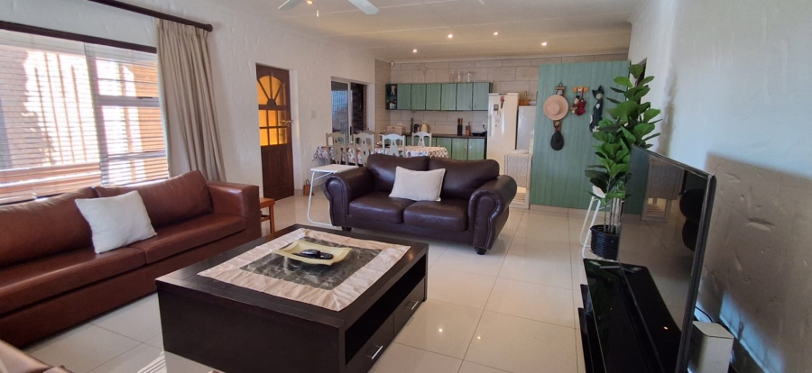 4 Bedroom Property for Sale in Diaz Beach Western Cape